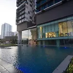 Setia Sky 88 Up To 6 Pax !!! 2Bedroom Apartment With Extra Bed